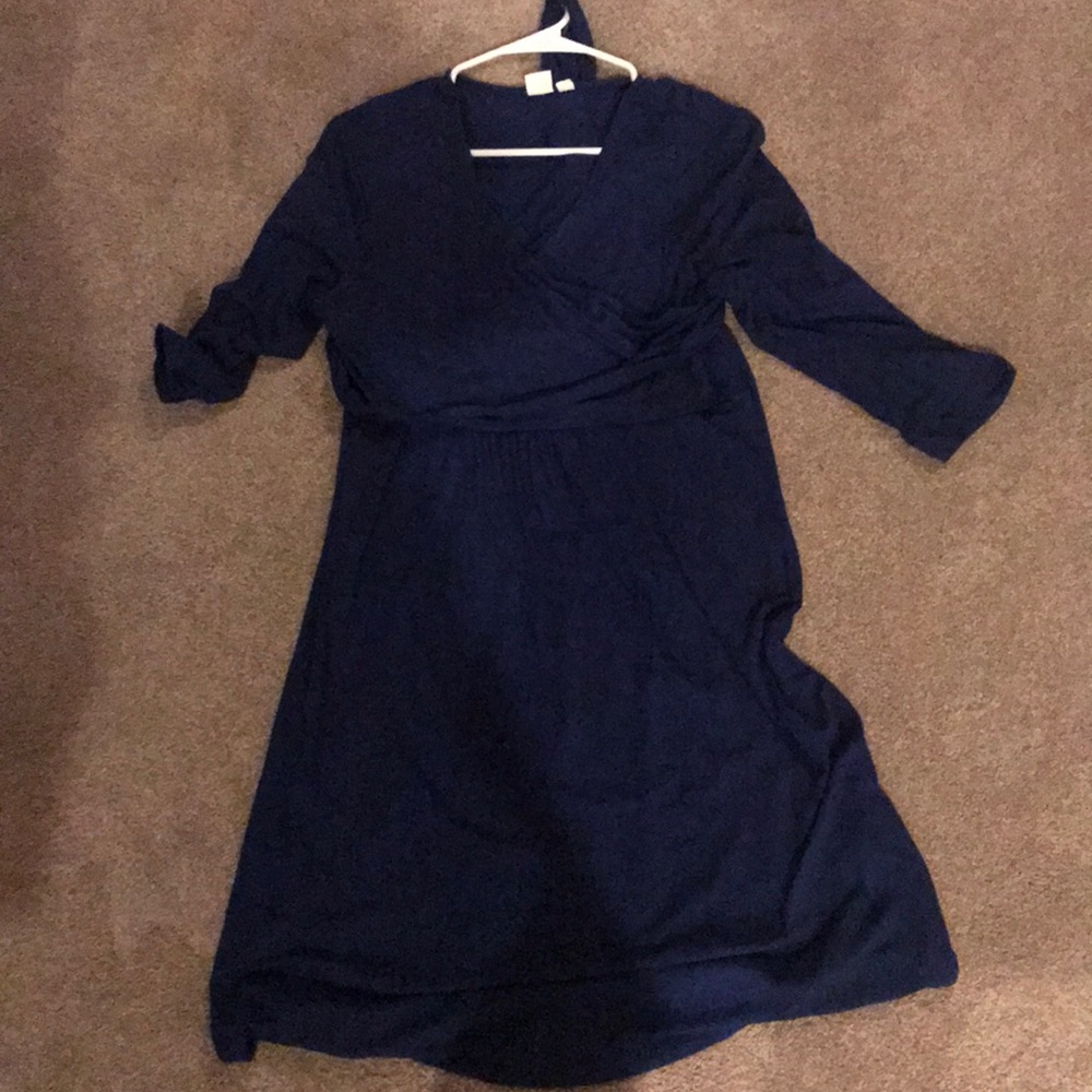 Maternity wrap dress